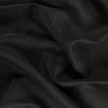 Tissu polyester à petites rayures noire